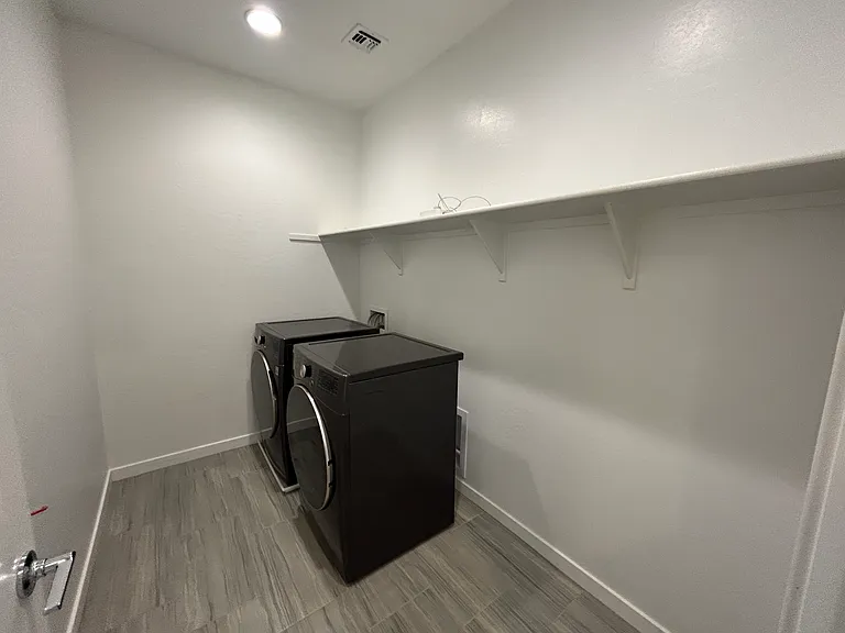 2345 E Castanets Dr — Photo 55