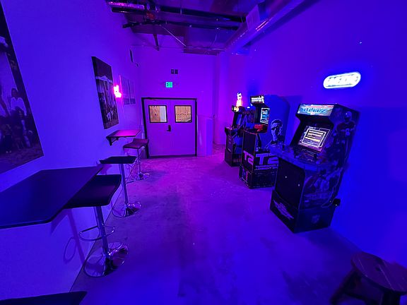 5th image of 1735 N La Brea Ave APT 404