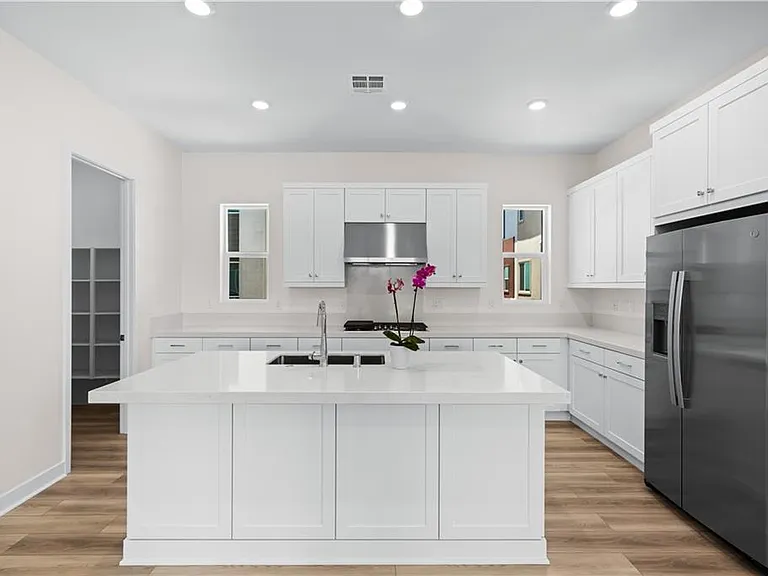 2nd floor kitchen
