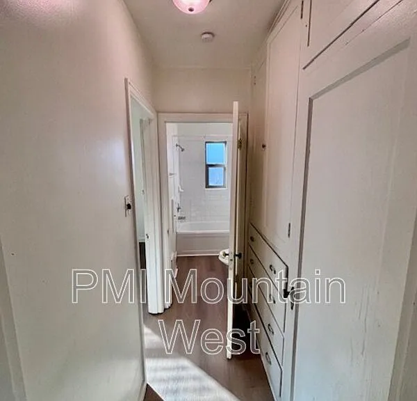 1187 29th St — Photo 10