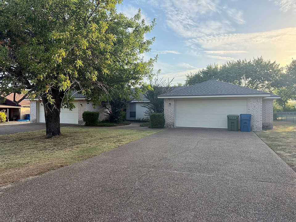 1st image of 624 Barbara Jean Dr