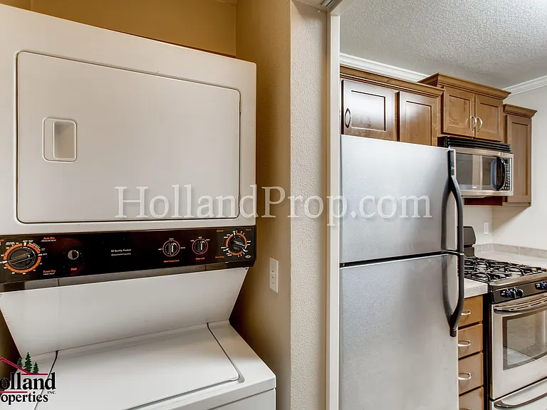 15074 NW Central Dr #305 — Photo 5