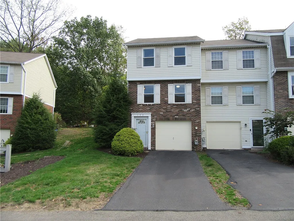 159 Rossmor Ct photo 1