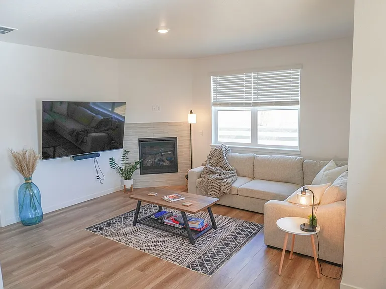 1858 Mount Monroe Dr — Photo 8