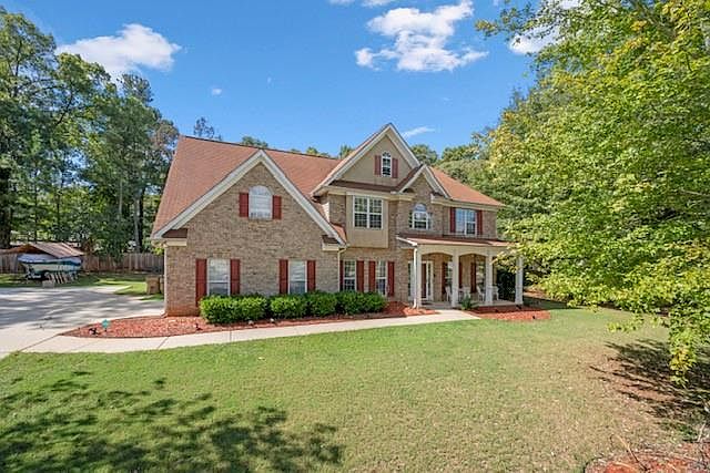 1st image of 140 Lost Forest Dr