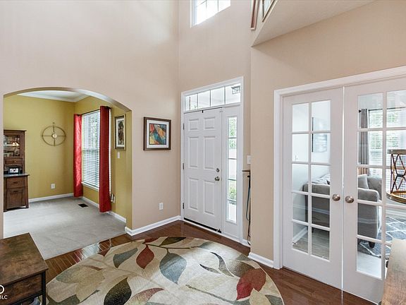 2nd image of 6633 Colville Pl