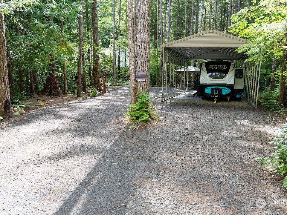 1st image of 110 N Kokanee Cove Way