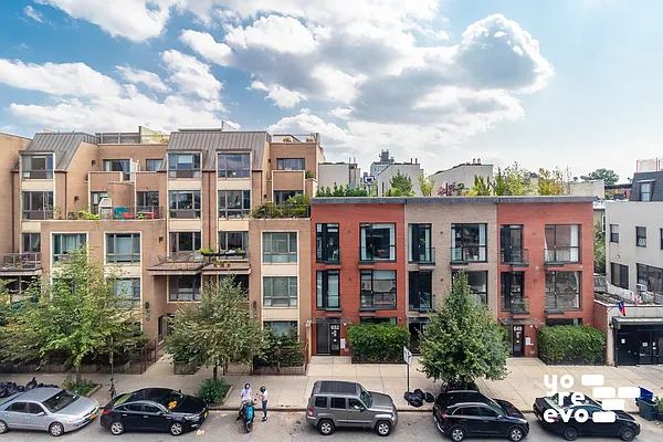 Sold by Yoreevo, LLC | media 10