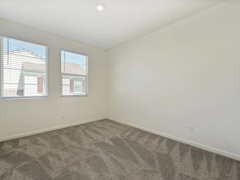3209 Sunny Gate Ln — Photo 23