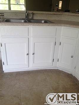 4th image of 14115 Bobwhite Dr