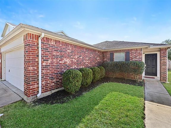 2nd image of 18323 Fair Grange Ln
