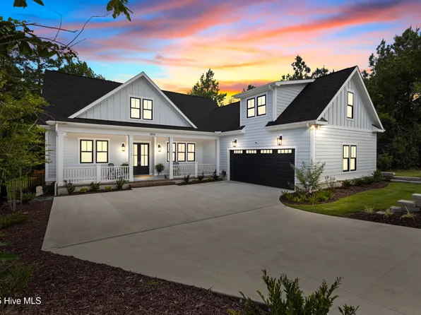 3818 Lemon Drop Lane NE, Leland, NC 28451