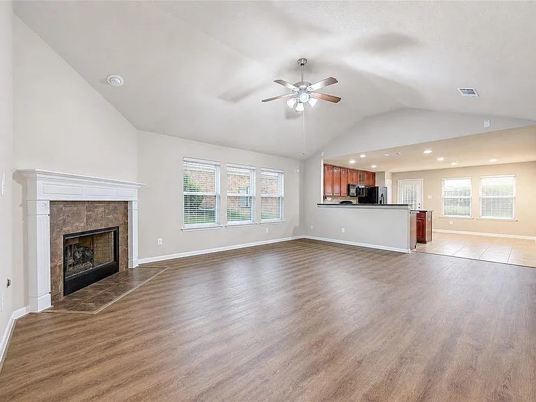 16702 Grovetrail Ln — Photo 16