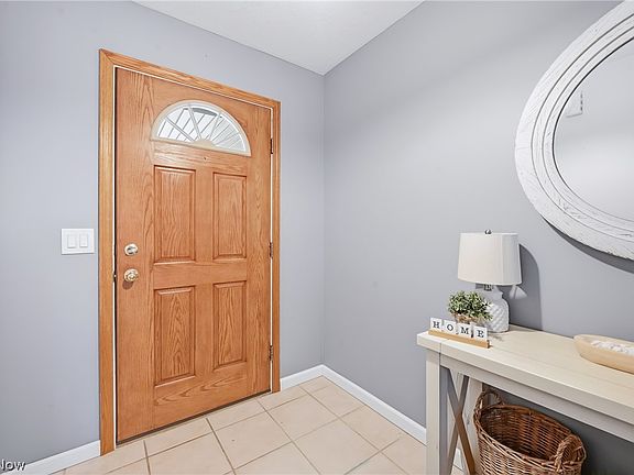 3rd image of 1561 Birch Run Dr
