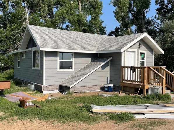 3352 160th Ave NW, Fairview, MT 59221