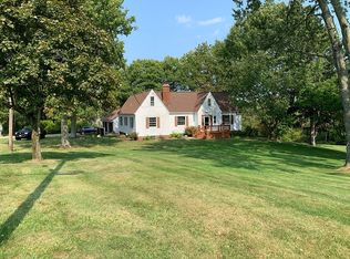 1945 Bellus Rd, Hinckley, OH 44233