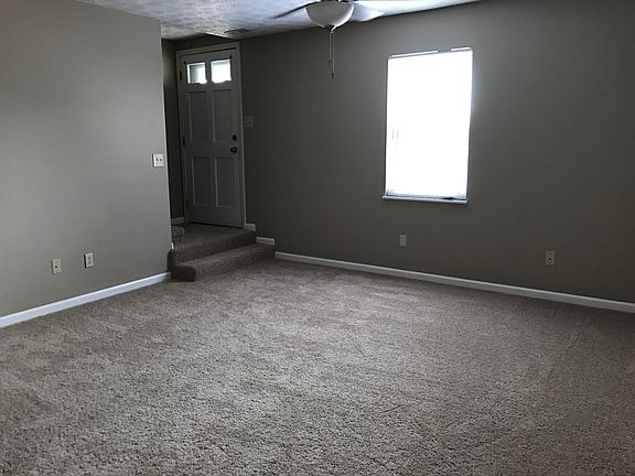 2nd image of 14 Werner Dr APT 5