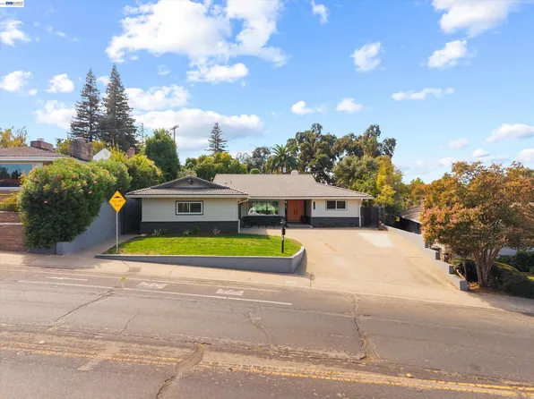 1206 43rd Ave, Sacramento, CA 95822