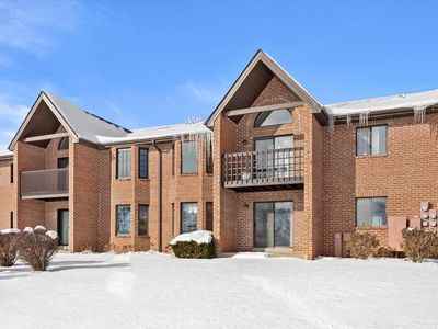N58W23833 Hastings COURT #701, Sussex, WI, 53089