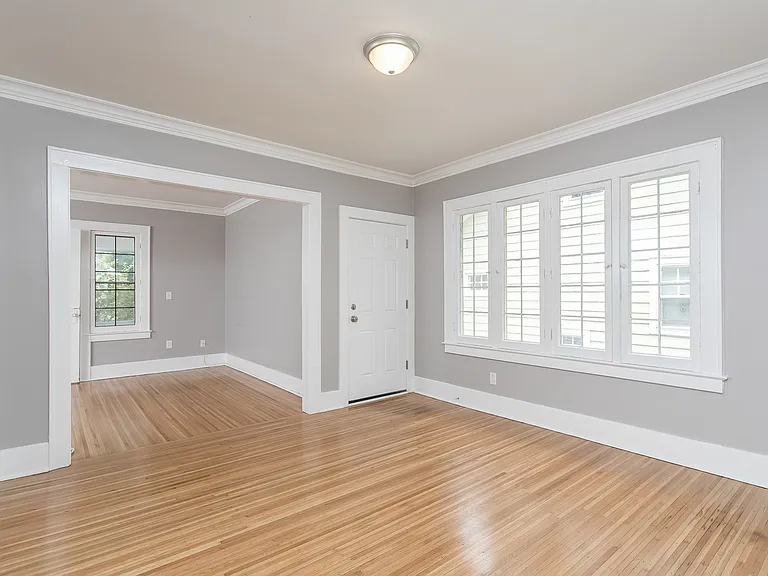 26-28 Palisade Park — Photo 12