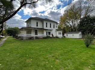 207 N Main St, South Whitley, IN