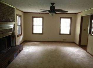 787 Brentway Ct, Lilburn, GA 30047