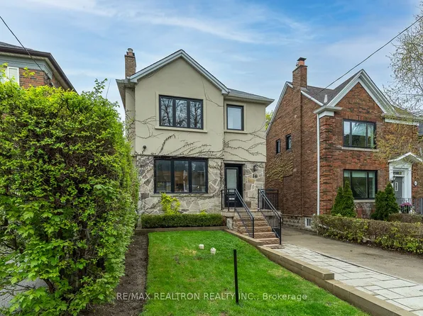 16 Peveril Hl N, Toronto, ON M6C 3B1