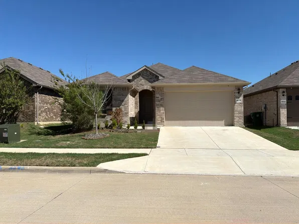 8836 Playmoor Dr, Fort Worth, TX 76131
