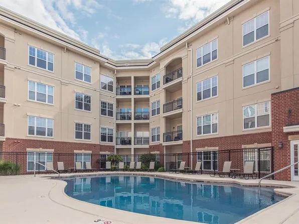 1251 Strassner Dr APT 2407, Saint Louis, MO 63144