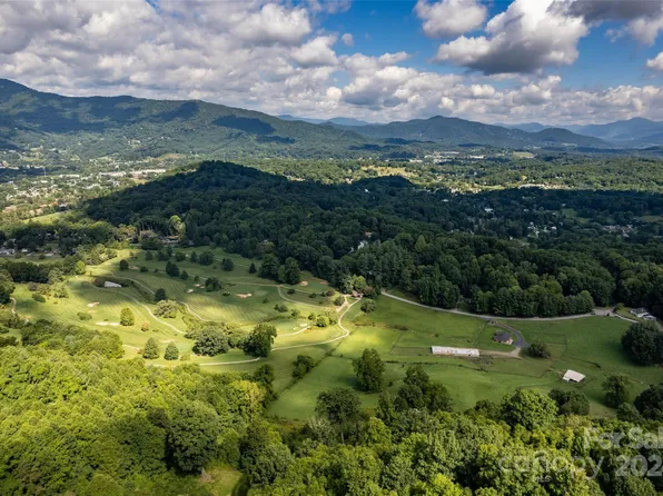 52 Honeysuckle Dr #52, Waynesville, NC 28786