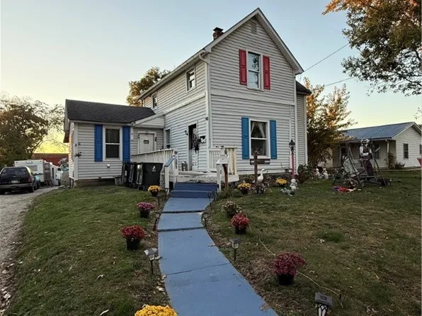 272 S Lyman St, Wadsworth, OH 44281