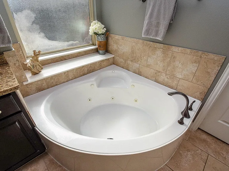 26230 Rustic Woods Ln — Photo 19