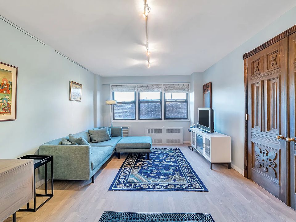 1st image of 579 W 215th St APT 8E