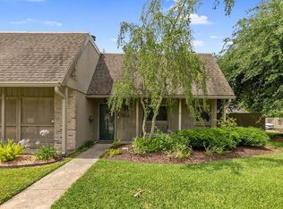 676 Lakewood Dr, Lake Charles, LA 70605