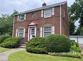 5704 Edgehill Dr, Parma, OH