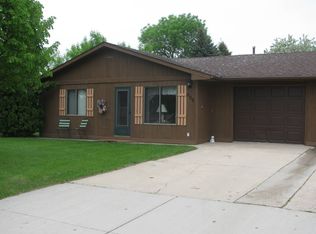 809 Jefferson Dr, Milbank, SD 57252