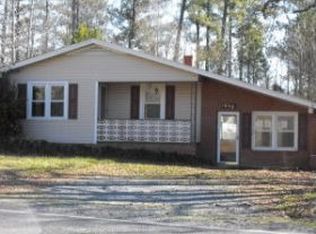 1050 Love Joy Rd, Troy, NC 27371