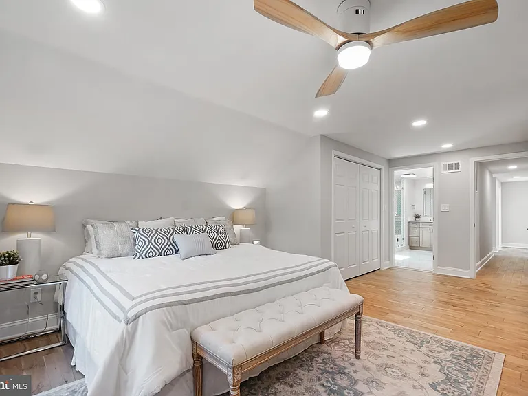 12301 Espalier Pl — Photo 22