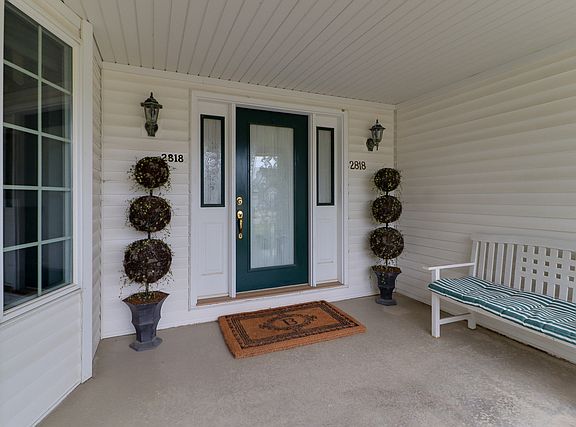 3rd image of 2818 Clearwater Ave