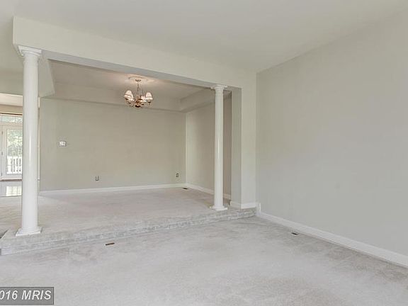 4th image of 46515 Lynnhaven Sq