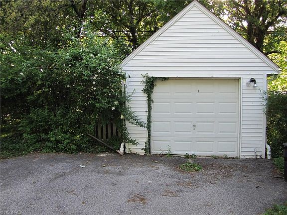 5th image of 24995 Lake Shore Blvd APT 2