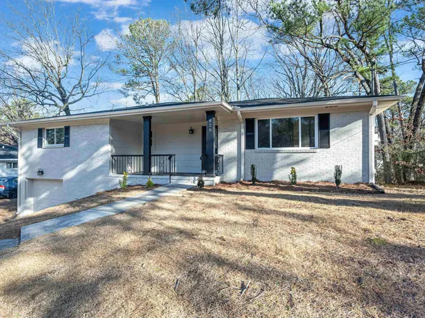826 Sherwood Forest Dr, Birmingham, AL 35235