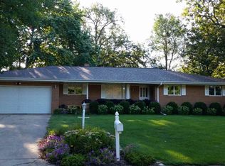707 S Hilldale Ave, Eureka, IL