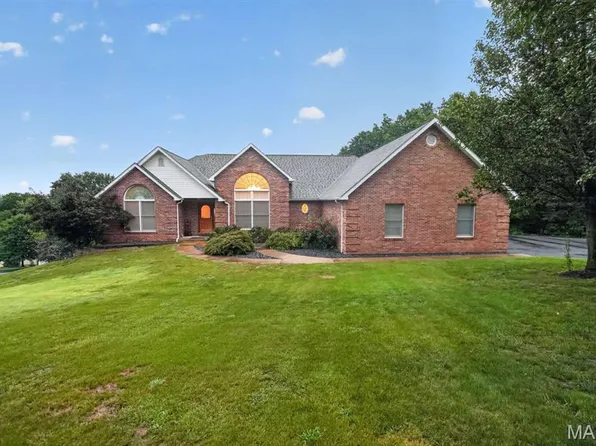10132 Manassas Dr, Festus, MO 63028