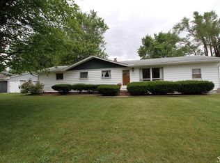 1809 Roman Dr, Monroe, MI 48162