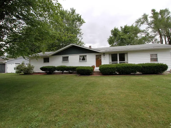 1809 Roman Dr, Monroe, MI 48162