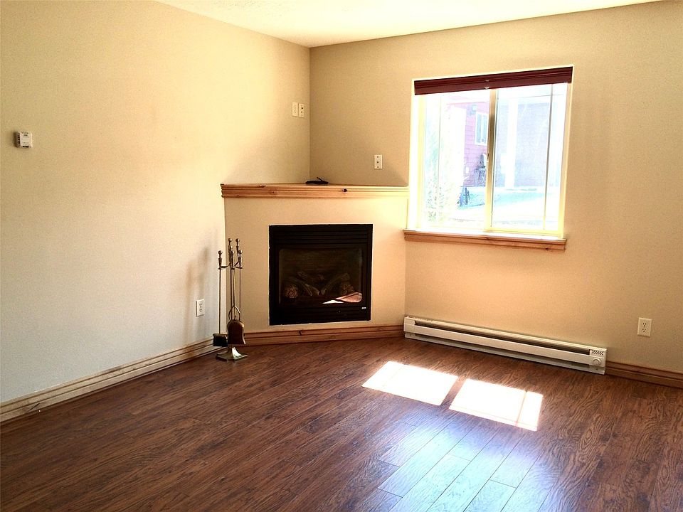 2nd image of 715 Sonoma Dr