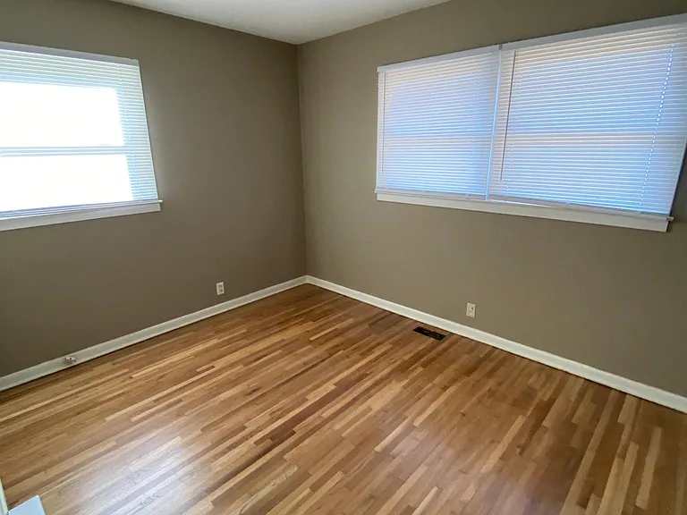 601 S Woodlawn Blvd — Photo 15