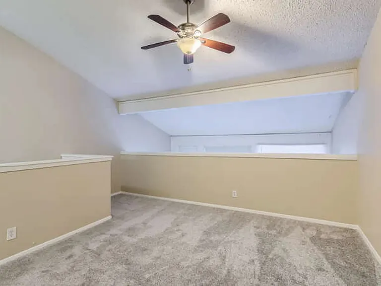Hillside Place — Photo 11