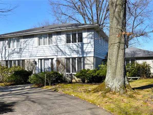 24795 Shaker Blvd, Beachwood, OH 44122